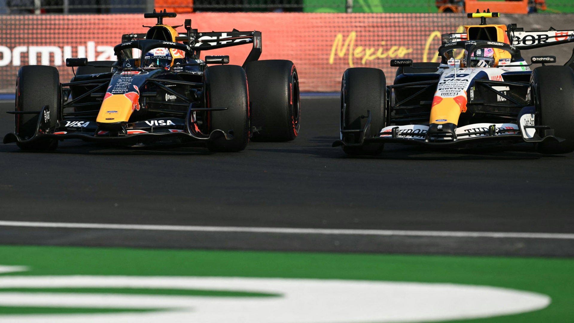 Verstappen schimpft nach Lawson-Kollision: "Nicht sehr klug"