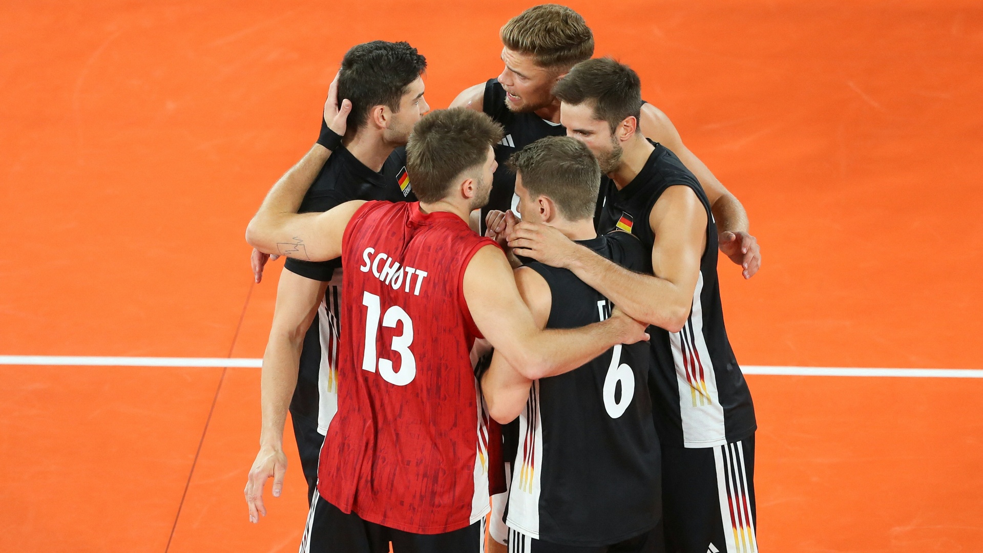 Volleyballer mit "positiver Energie" ins Achtelfinale