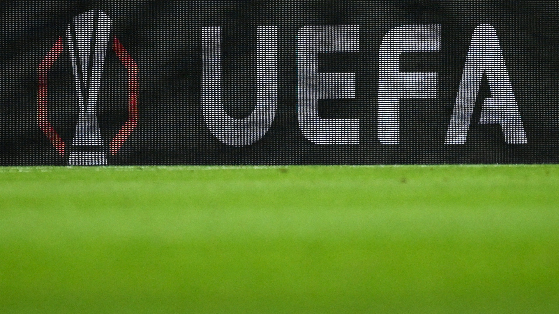 UEFA setzt Zeichen der Solidarität für Flutopfer in Nepal