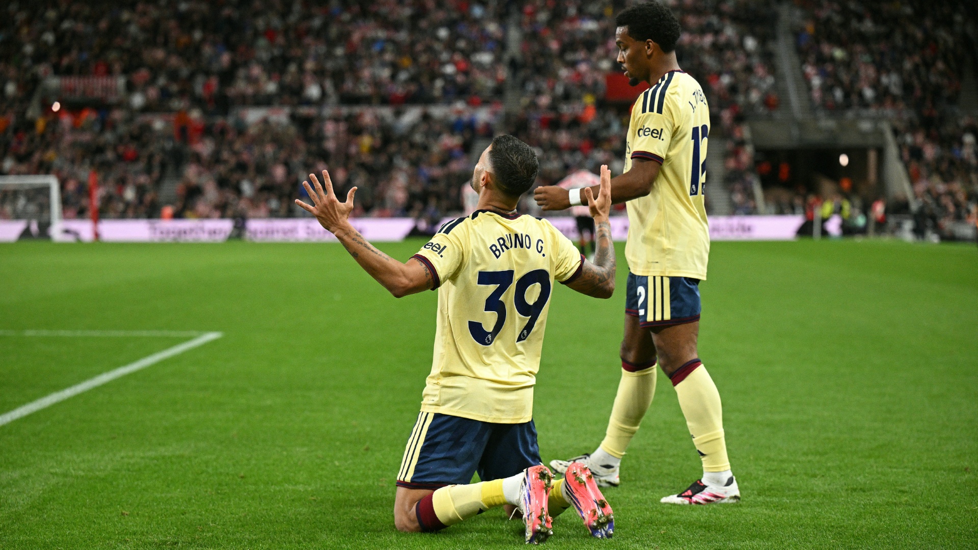 Nächster Sieg für Arsenal - Raya hält Elfmeter