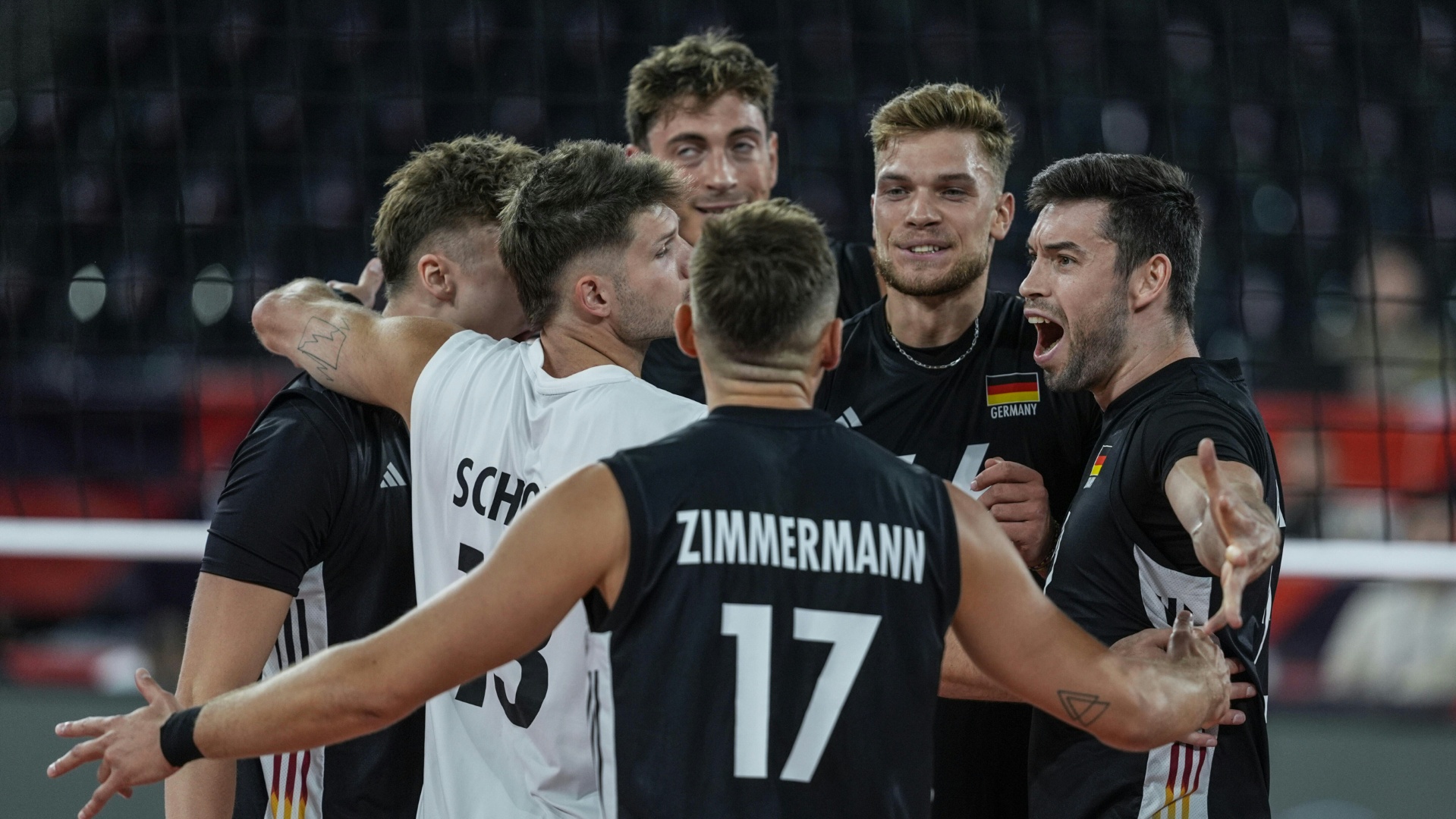 EM: Volleyballer lösen Achtelfinal-Ticket