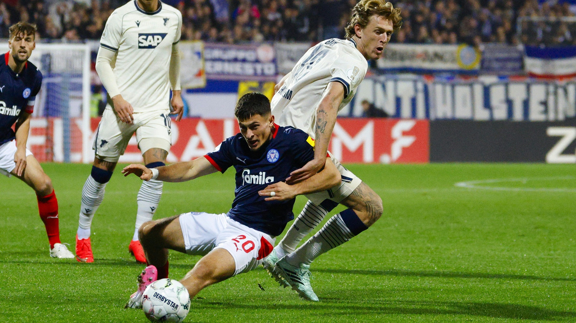 Pokalschreck Kiel schmeißt Hoffenheim raus