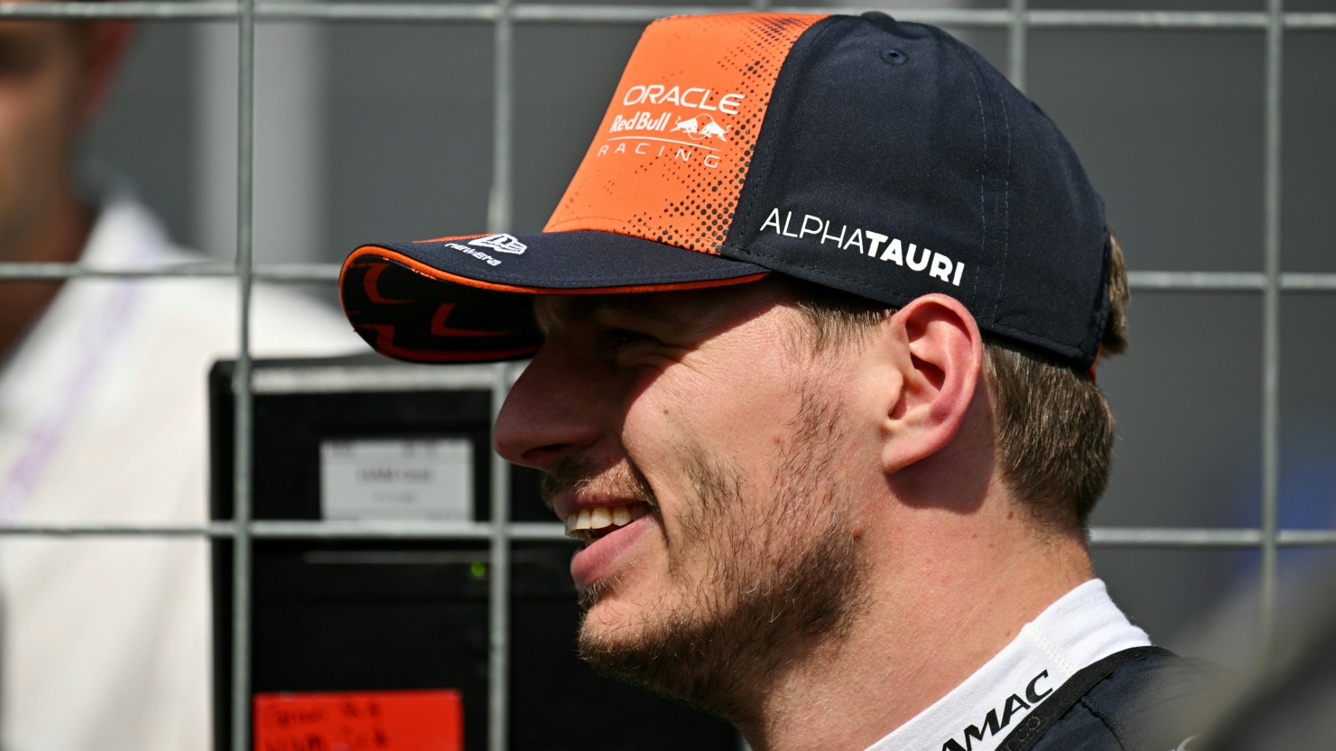 "Max gegen 100": Verstappen zurück im Go-Kart