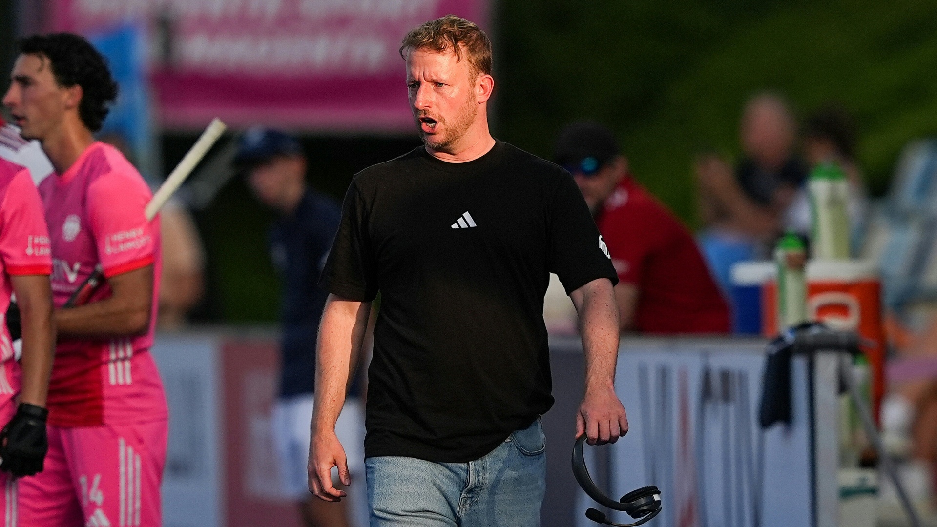 "Bärenstarke Leistung": Hockey-Männer in der Zwischenrunde