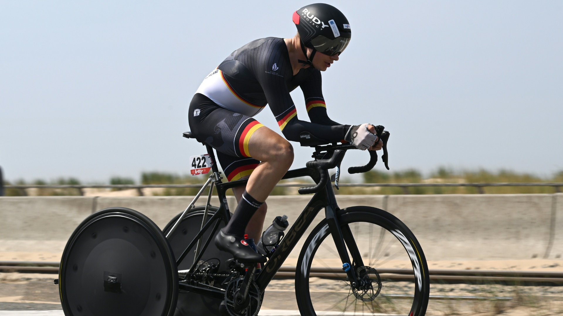 Para Rad-WM: Jäger holt nach Krimi Gold